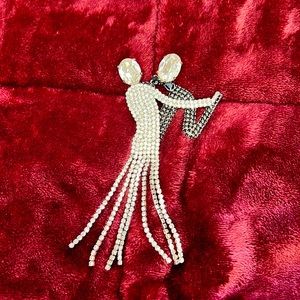 Rhinestone dancing couple brooch